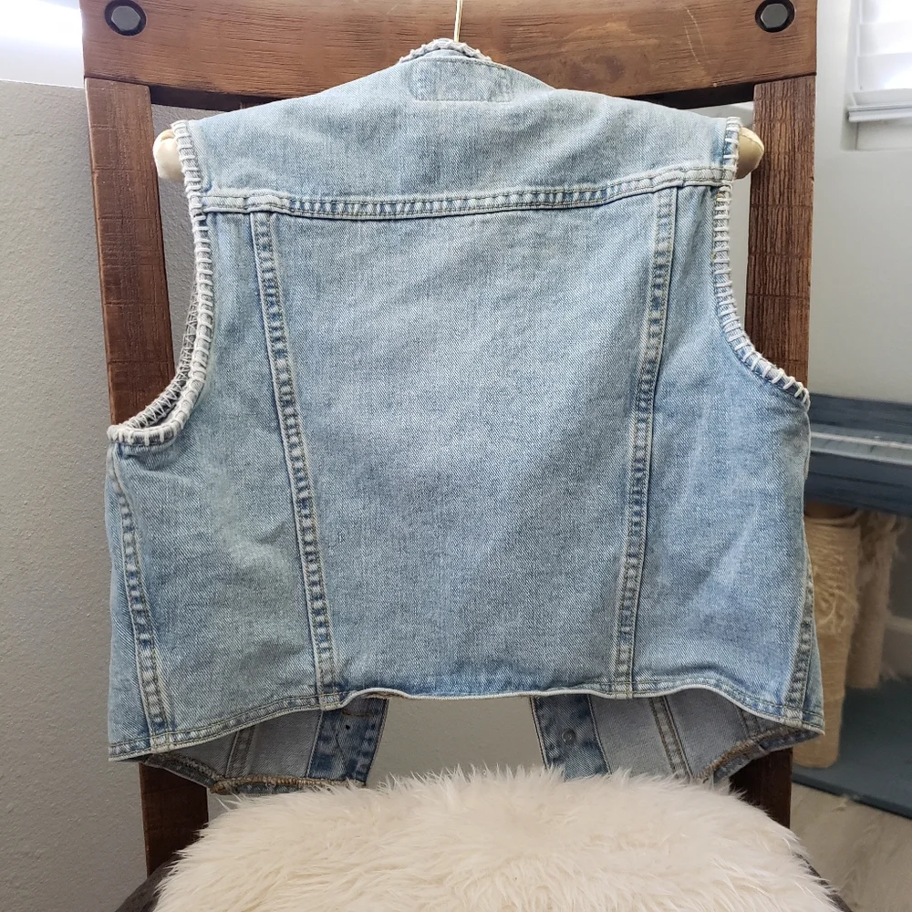 The Breaker Jeans Vest - Picture 2 of 9